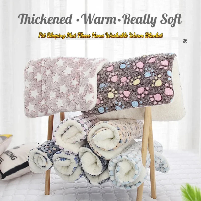 Flannel Pet Mat Dog Bed Cat Bed Thicken Sleeping Mat Cooling Heating Pad for Cats & Pets Comfort Rug