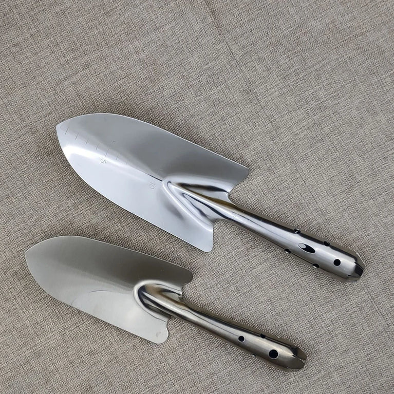 Stainless Steel Garden Shovel Soil Digging Tool for Garden Use