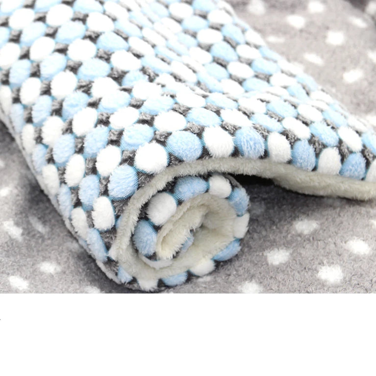 Flannel Pet Mat Dog Bed Dog Fluffy Bed Warm Sleeping Blanket