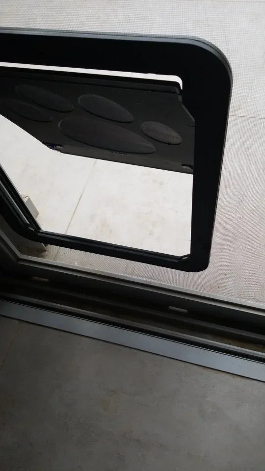 Lockable Magnetic Pet Screen Door | Easy Install Garden Gate