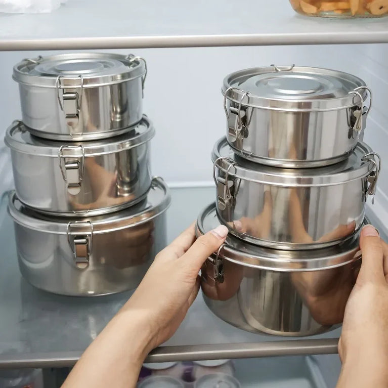 Stainless Steel Fresh Keep Round Sealed Lunch Box Buckle Food Container Fruit Salad Organizer for Refrigerator Storage