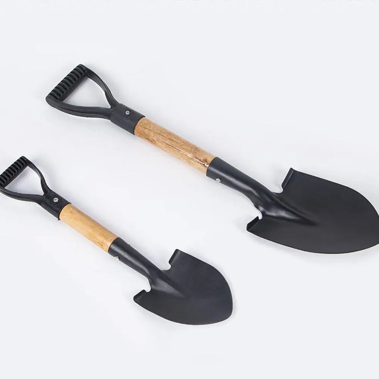 Heavy Duty Steel Garden Digging Shovel for Soil and Planting Work