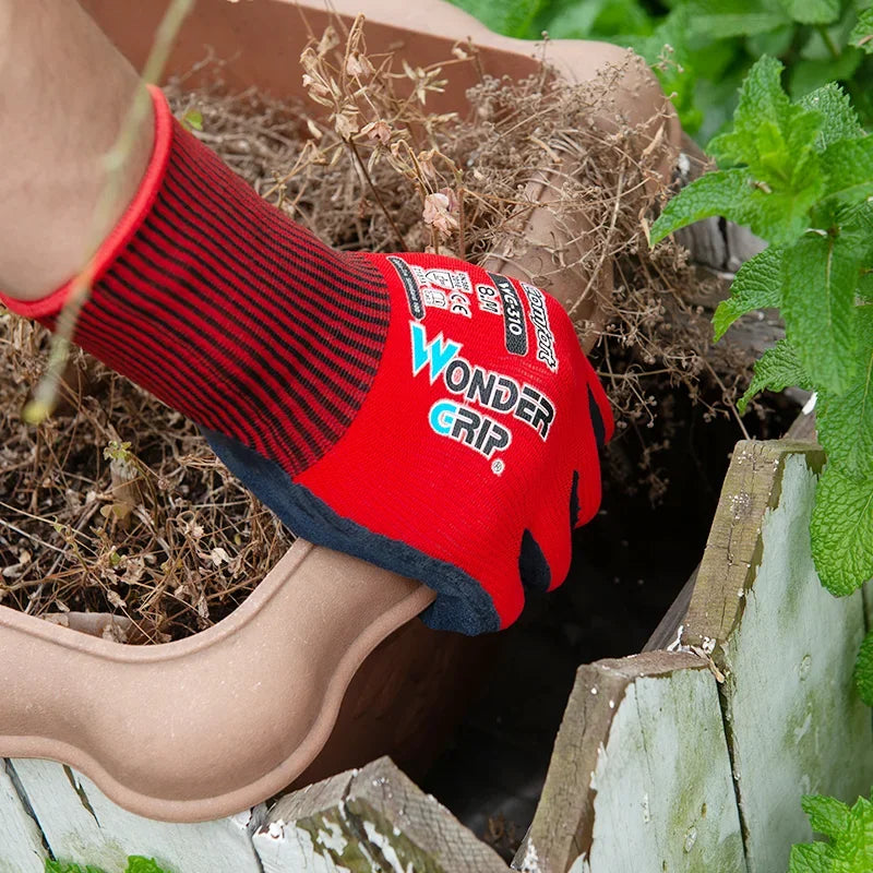 Breathable Nitrile Coated Gardening Gloves Cut Resistant Grip Fit