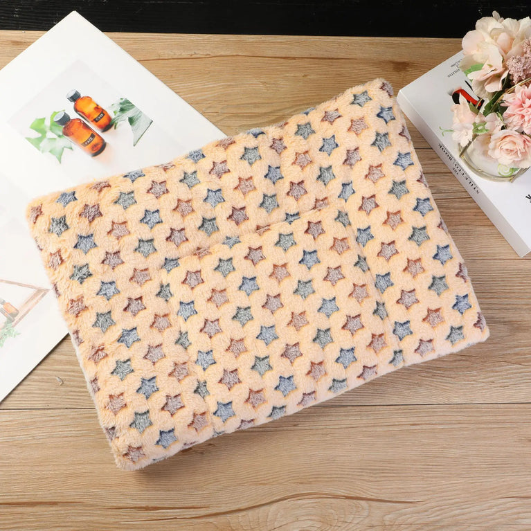 Flannel Pet Mat Dog Bed Cat Bed Thicken Sleeping Mat Cooling Heating Pad for Cats & Pets Comfort Rug